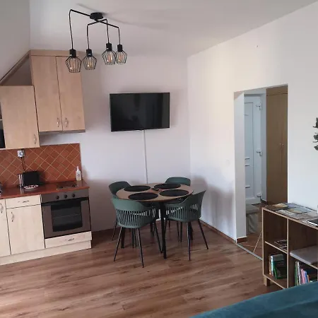Orsika Hilltop Apartment *