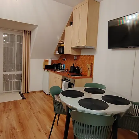 Apartment Orsika Hilltop *